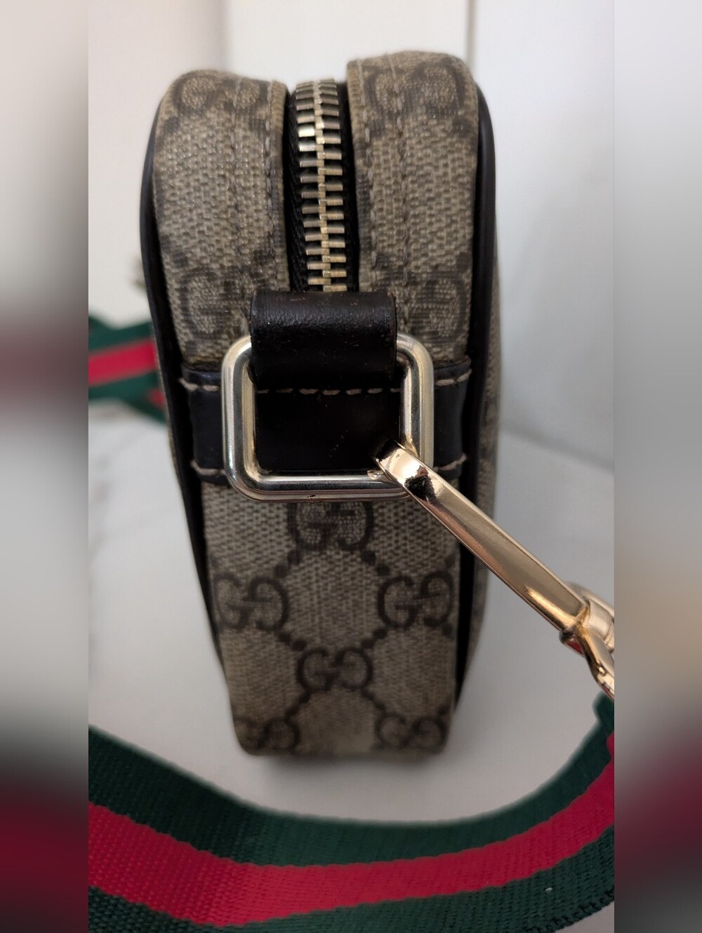 Gucci Crossbody Bag - Picture 6 of 11